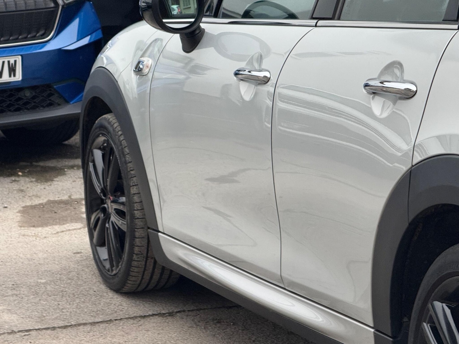 Used MINI Hatch 2019 for sale - 77040155: Photo 8