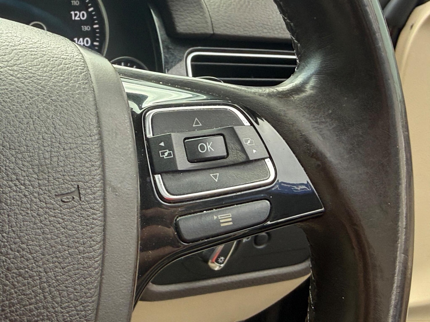 Used Volkswagen Touareg 2014 for sale - 77291057: Photo 14