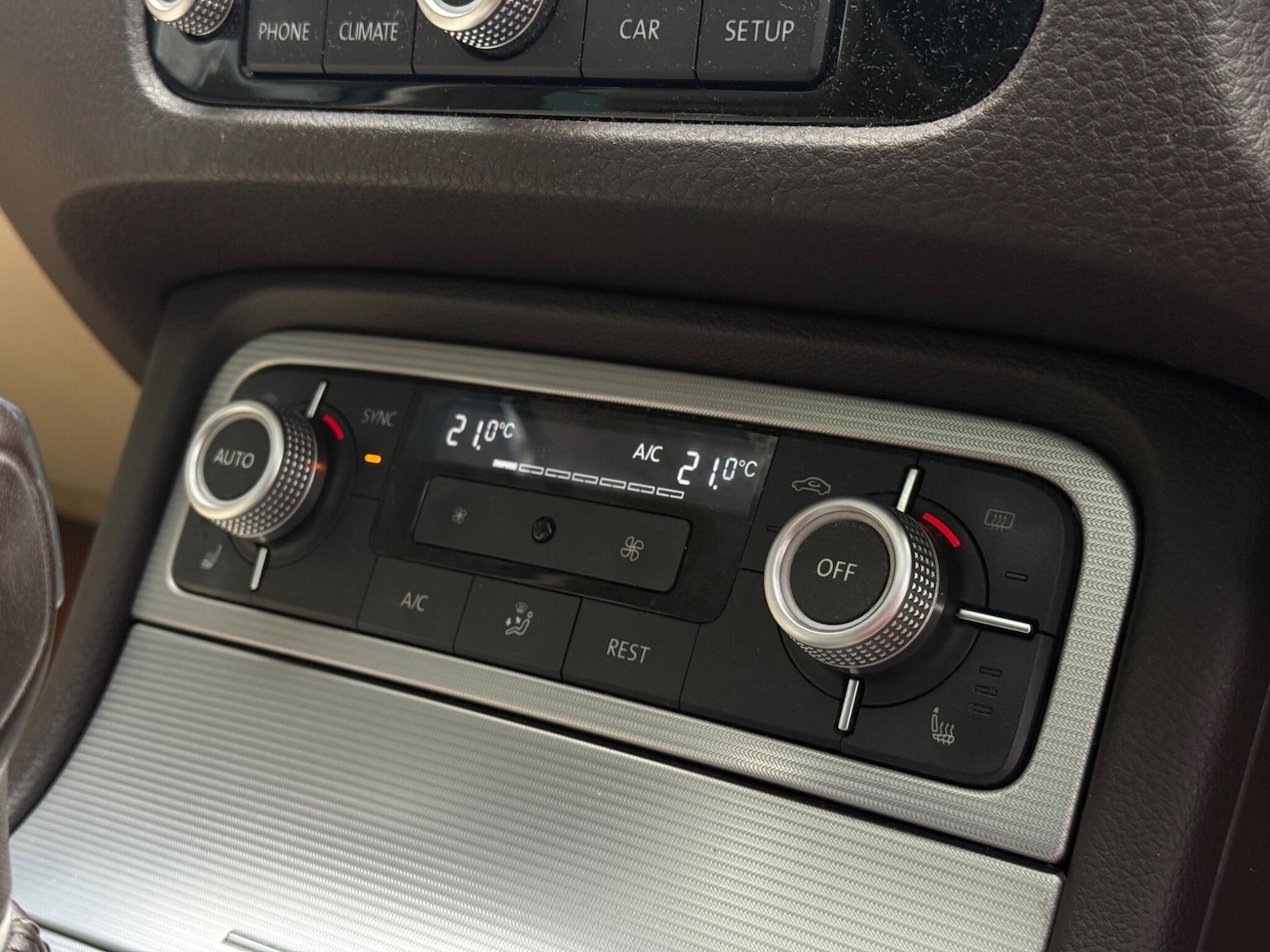 Used Volkswagen Touareg 2014 for sale - 77291057: Photo 16