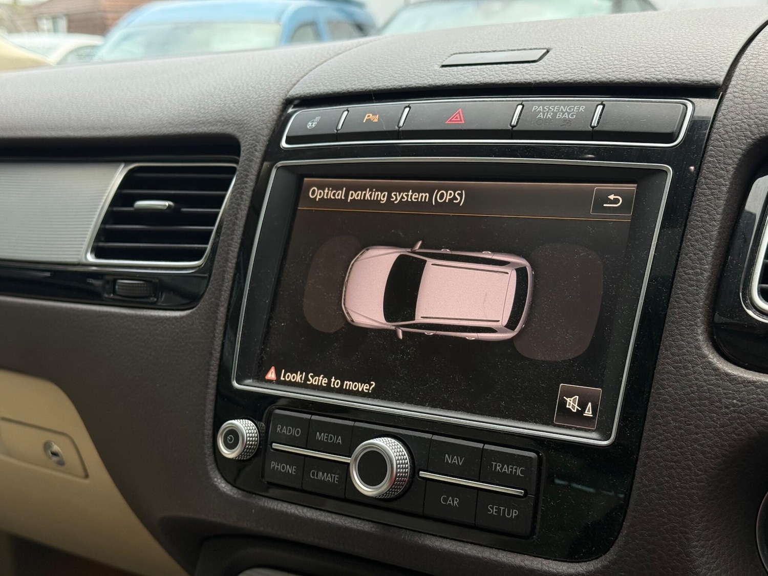 Used Volkswagen Touareg 2014 for sale - 77291057: Photo 25