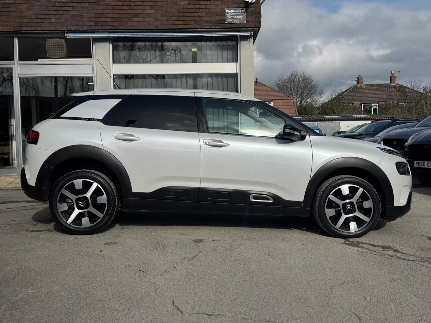 Used Citroen C4 Cactus 2020 for sale - 77670983: Photo 2