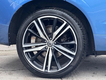 Used Volvo XC60 2018 for sale - 77267746: Photo