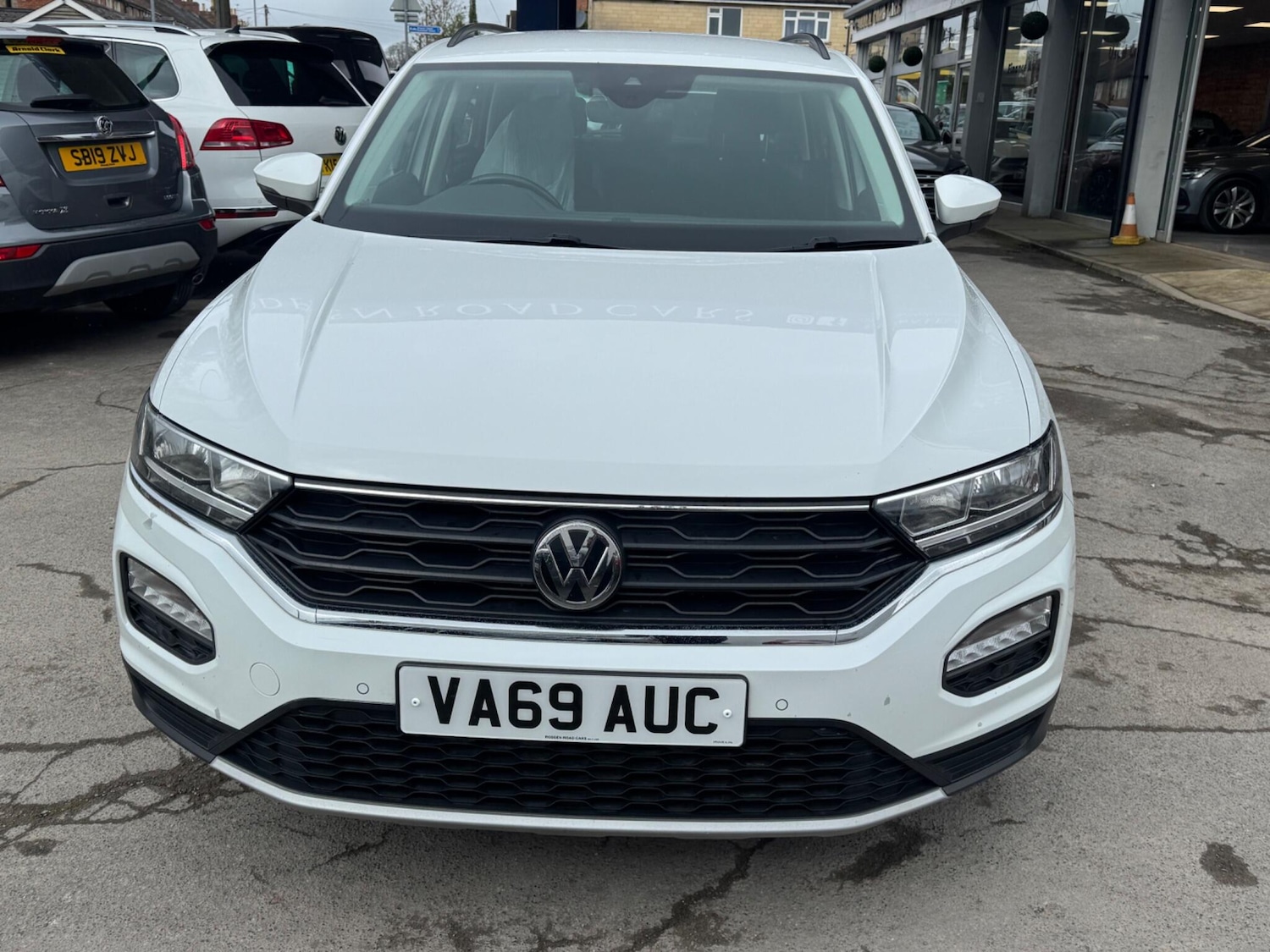 Used Volkswagen T-Roc for sale - 78136252: Photo 11