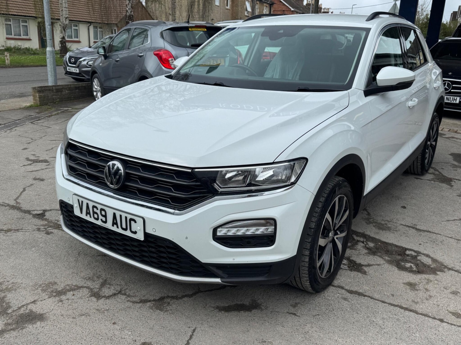 Used Volkswagen T-Roc for sale - 78136252: Photo 12