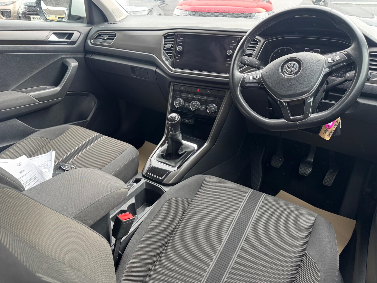 Used Volkswagen T-Roc for sale - 78136252: Photo 16