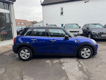 Used MINI Hatch 2019 for sale - 78891858: Photo