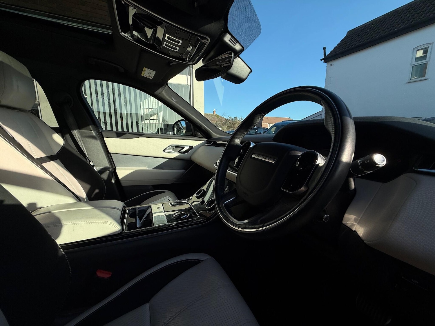 Used Land Rover Range Rover Velar 2018 for sale - 77016743: Photo 10