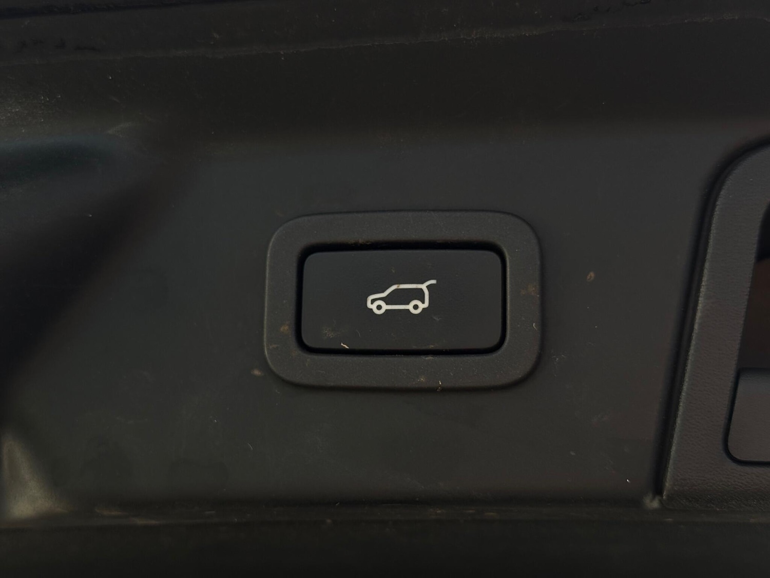 Used Land Rover Range Rover Velar 2018 for sale - 77016743: Photo 12