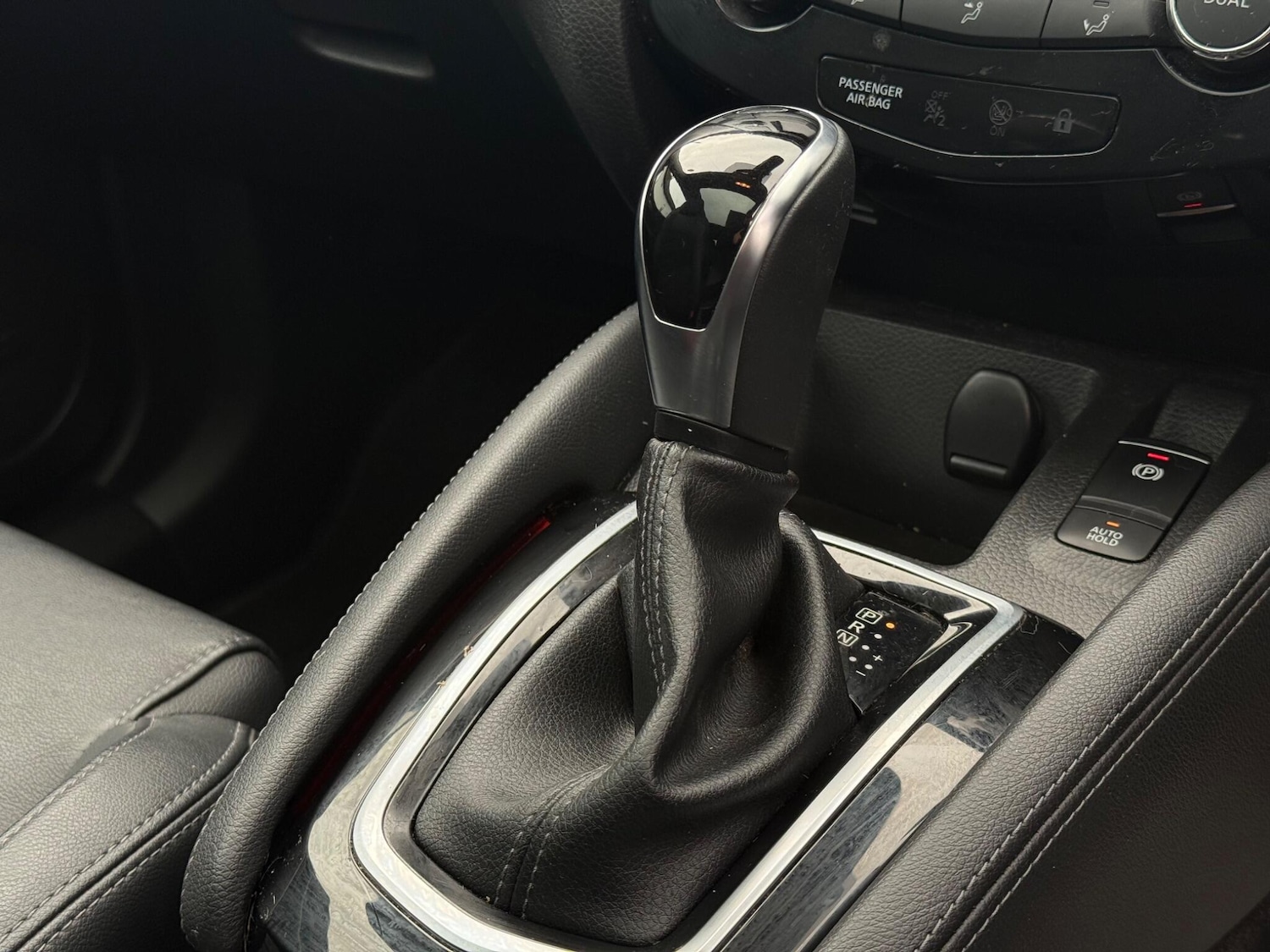 Used Nissan Qashqai for sale - 76472736: Photo 10