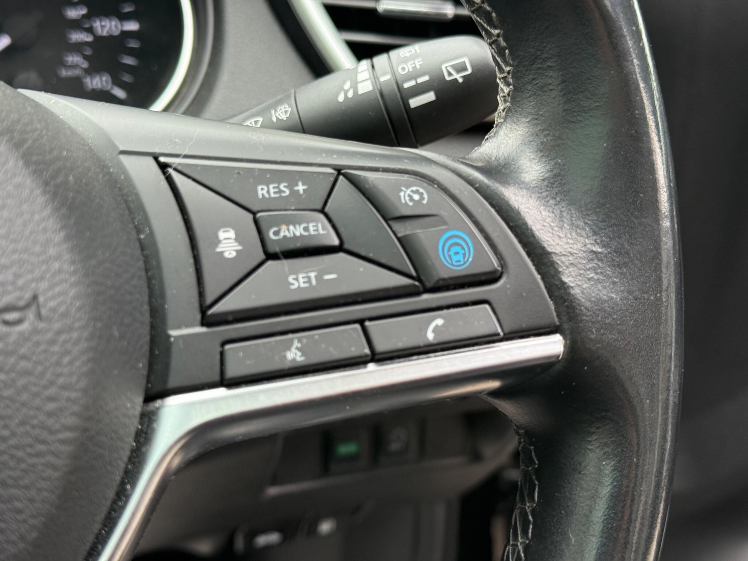 Used Nissan Qashqai for sale - 76472736: Photo 13