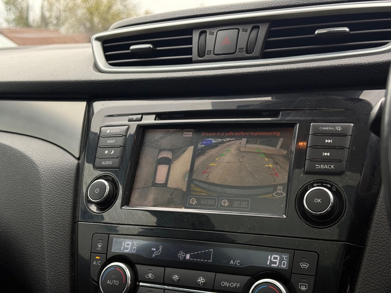 Used Nissan Qashqai for sale - 76472736: Photo 21