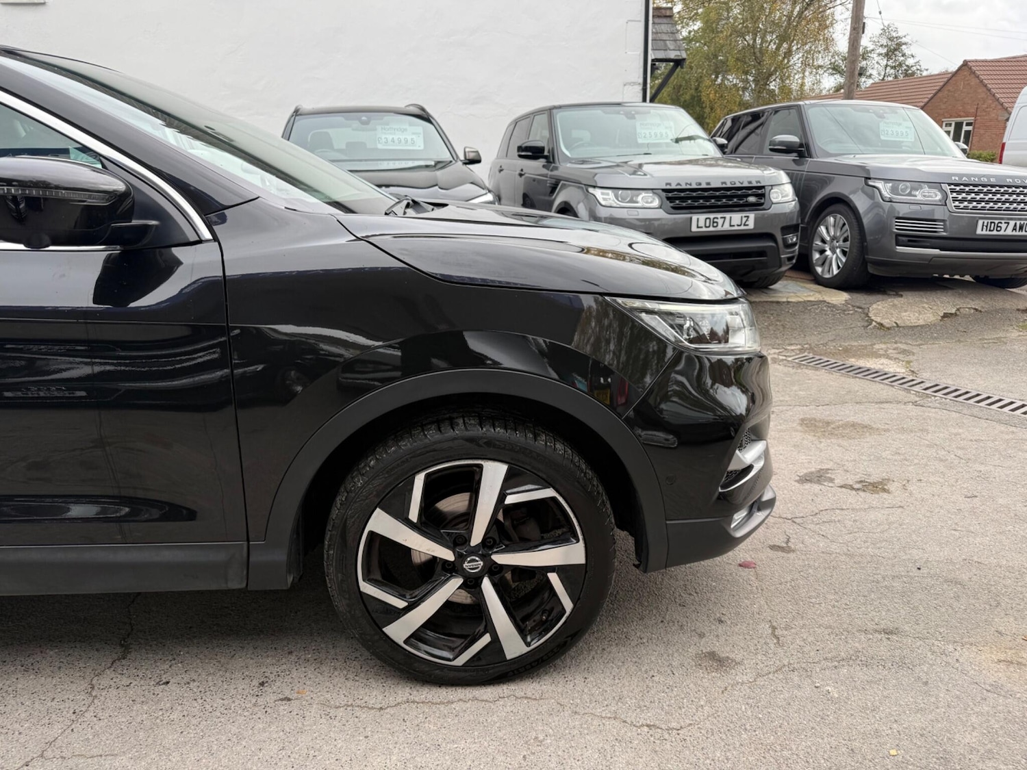 Used Nissan Qashqai for sale - 76472736: Photo 25