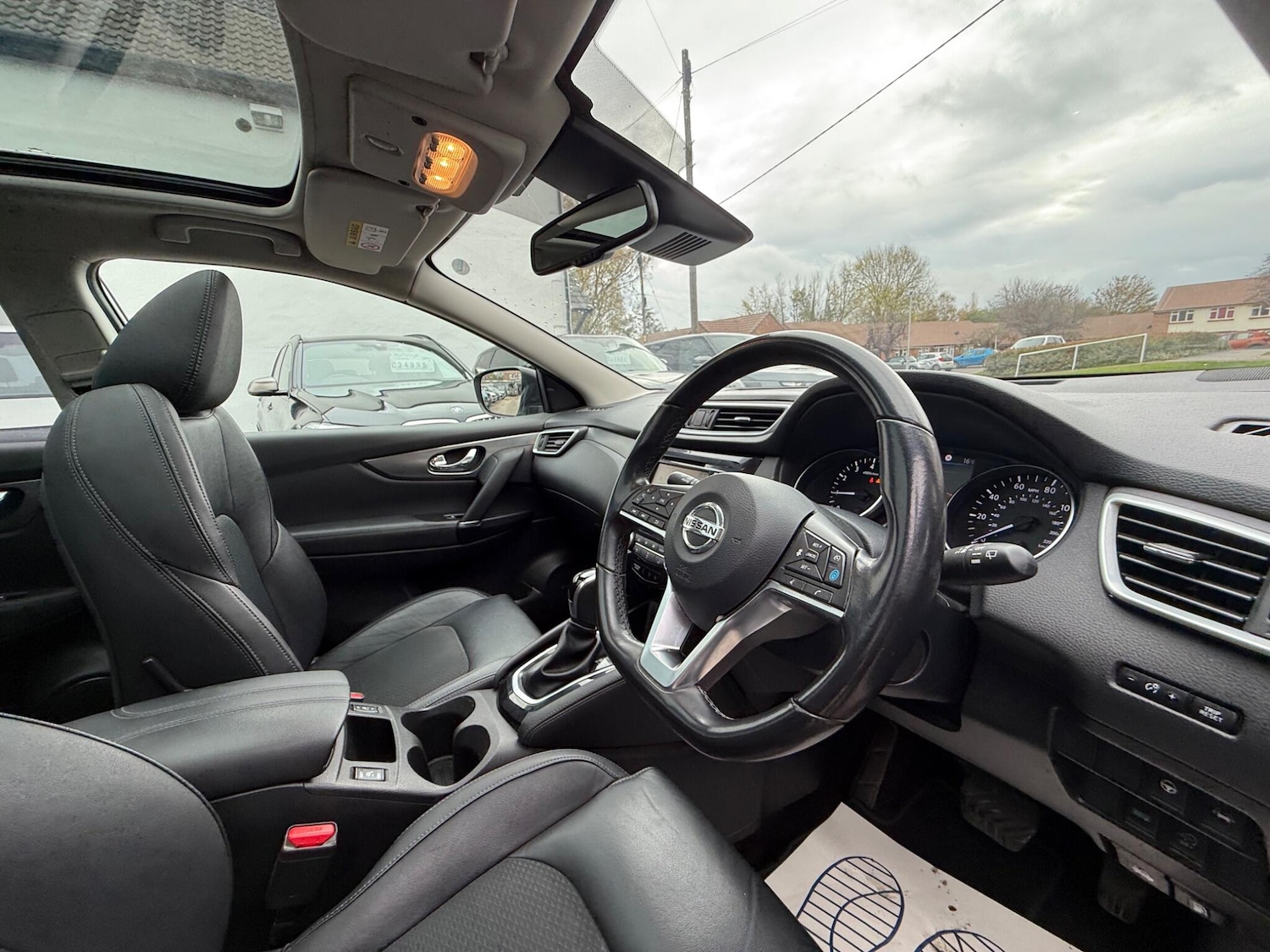 Used Nissan Qashqai for sale - 76472736: Photo 9