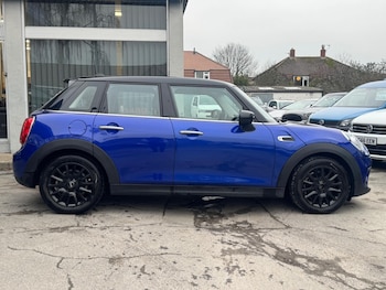 Used MINI Hatch 2020 for sale - 77040739: Photo