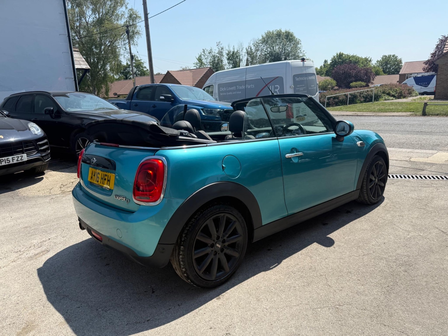 Used MINI Convertible 2016 for sale - 76993936: Photo 19