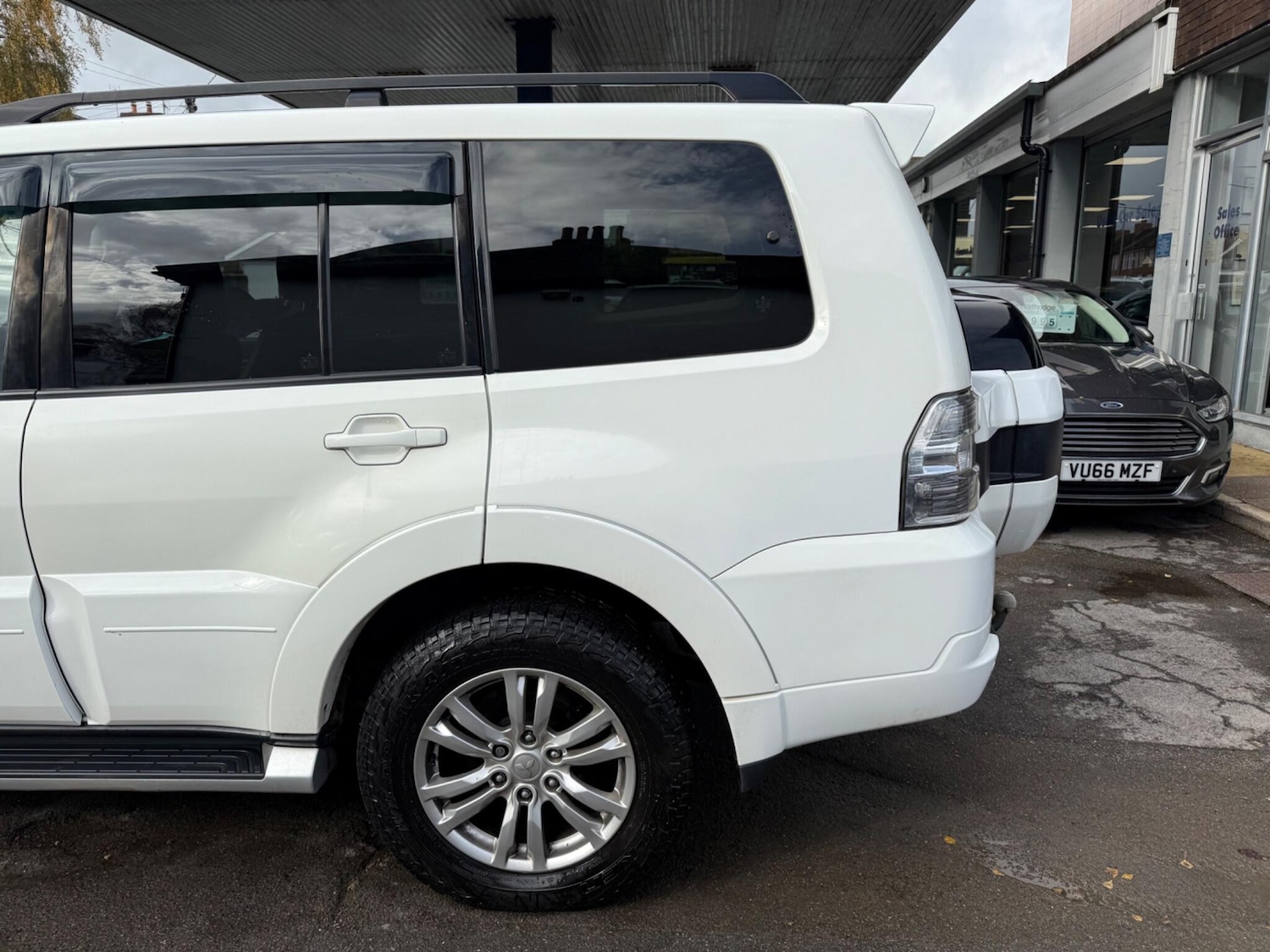 Used Mitsubishi Shogun 2018 for sale - 76456882: Photo 11