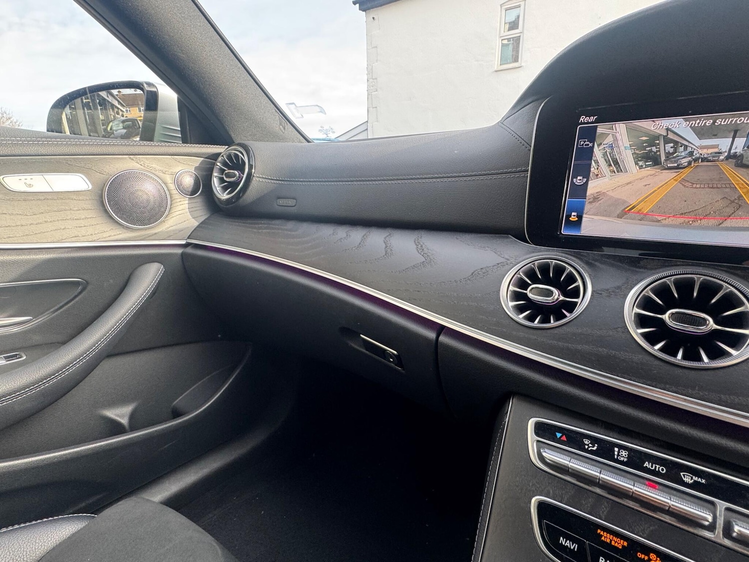 Used Mercedes-Benz E Class 2018 for sale - 76715009: Photo 23