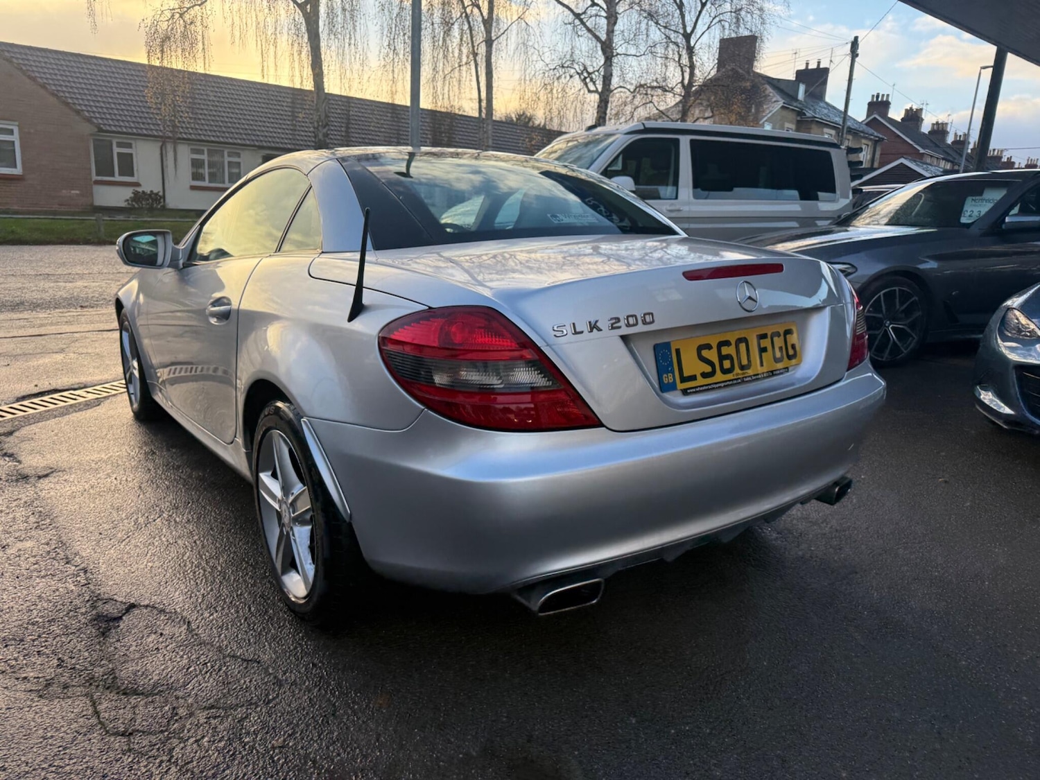 Used Mercedes-Benz SLK 2010 for sale - 76824803: Photo 7