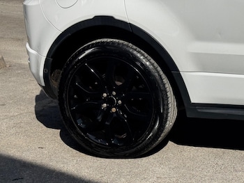 Used Land Rover Range Rover Evoque 2015 for sale - 79349164: Photo