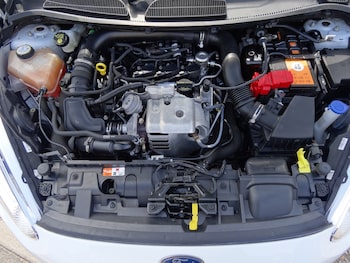 Used Ford Fiesta 2015 for sale - 79558608: Photo