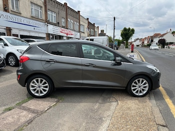 Used Ford Fiesta 2018 for sale - 79289742: Photo