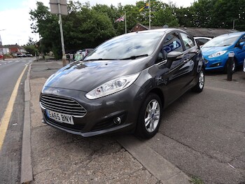 Used Ford Fiesta 2015 for sale - 78807415: Photo