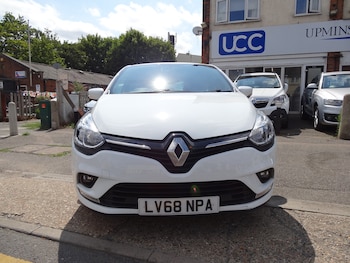 Used Renault Clio 2018 for sale - 79385880: Photo
