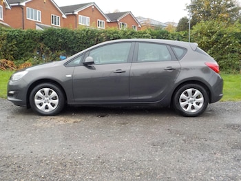 Used Vauxhall Astra 2015 for sale - 76423459: Photo