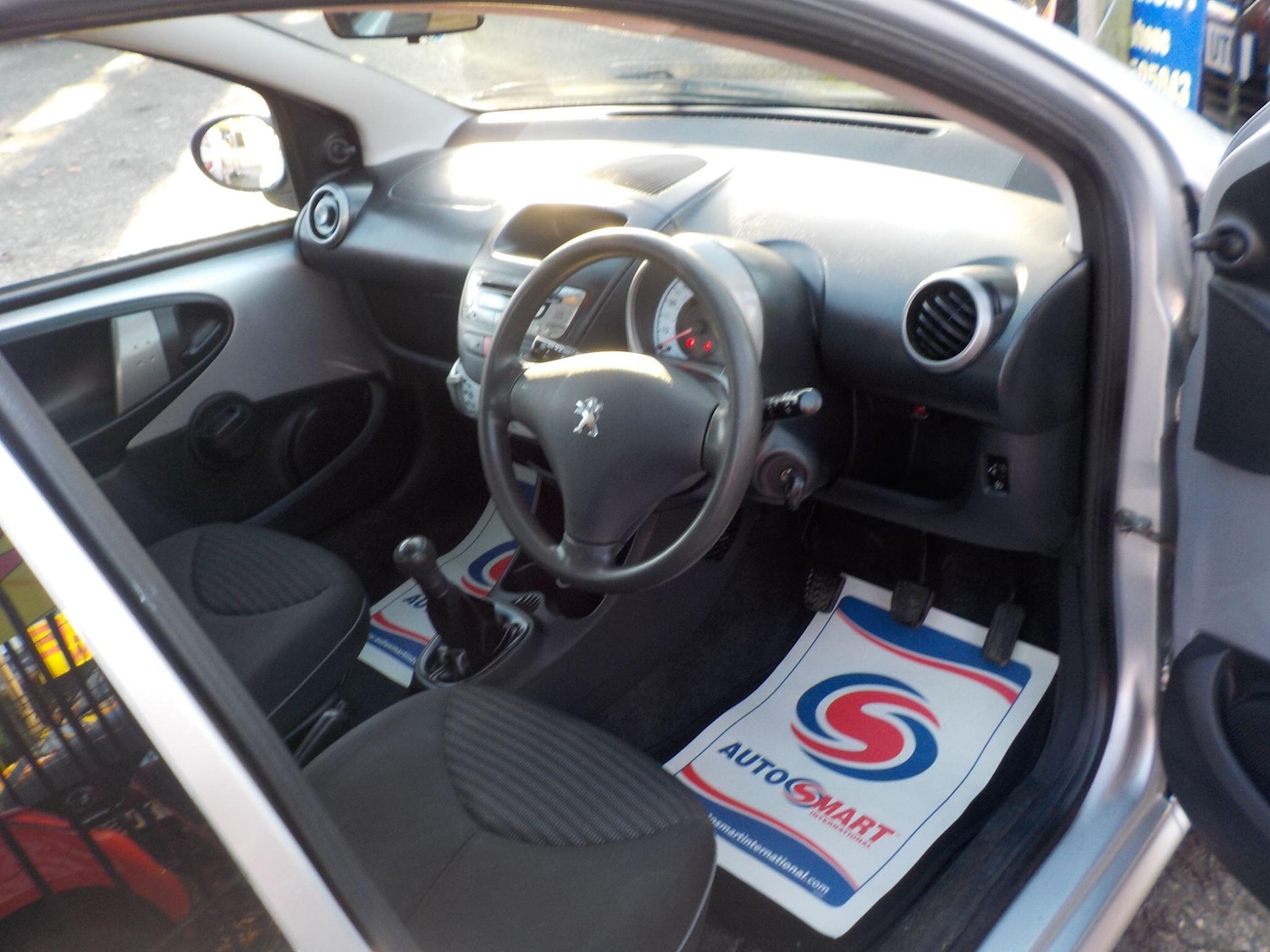 Used Peugeot 107 2012 for sale - 76701495: Photo 10