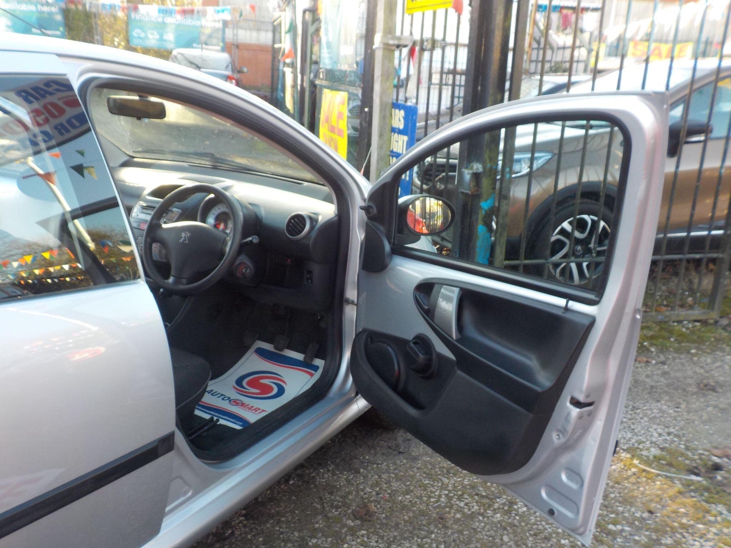 Used Peugeot 107 2012 for sale - 76701495: Photo 19