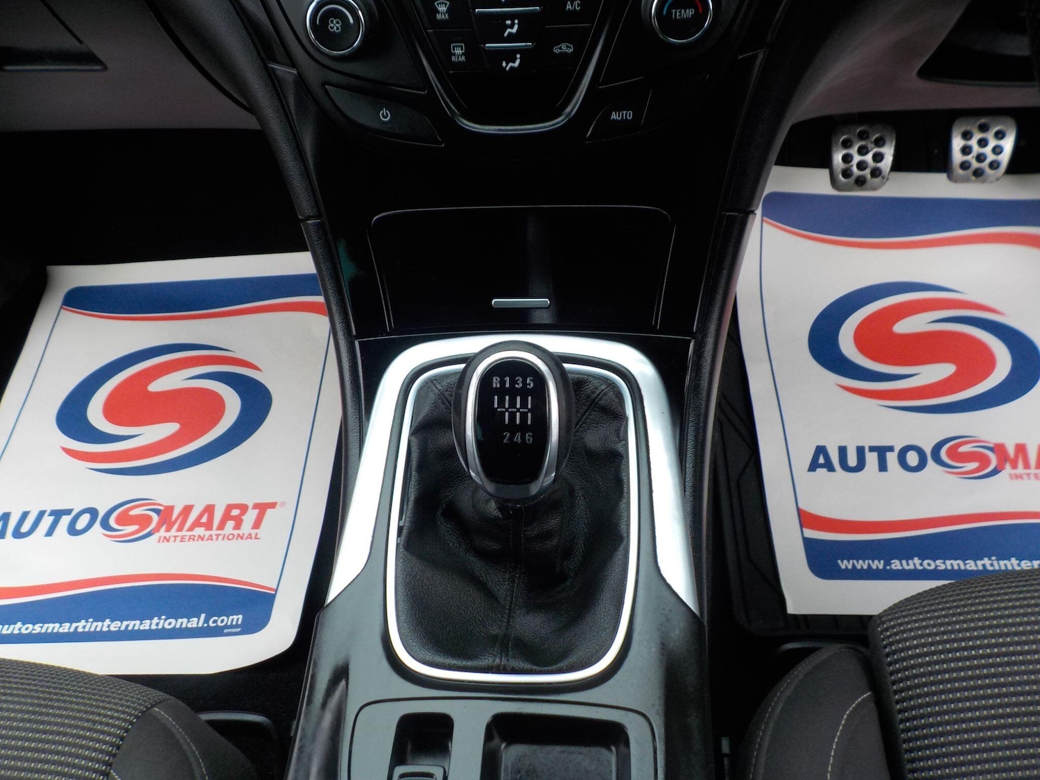 Used Vauxhall Insignia for sale - 77497315: Photo 15