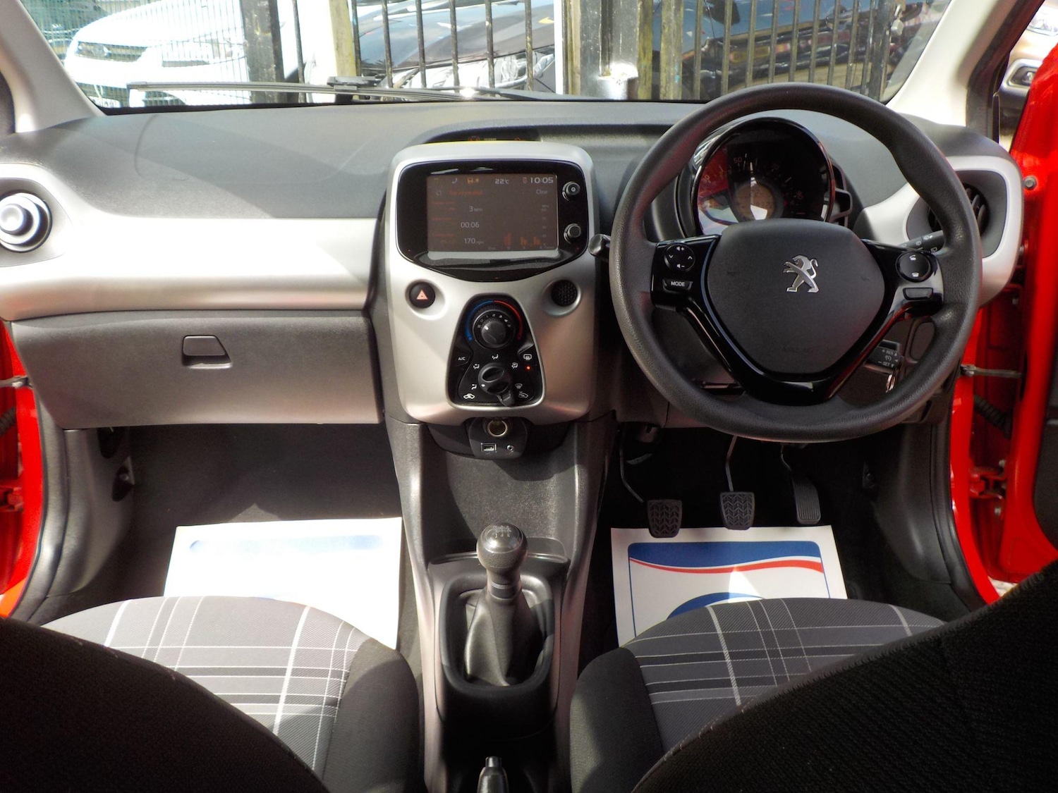 Used Peugeot 108 2018 for sale - 76994900: Photo 12