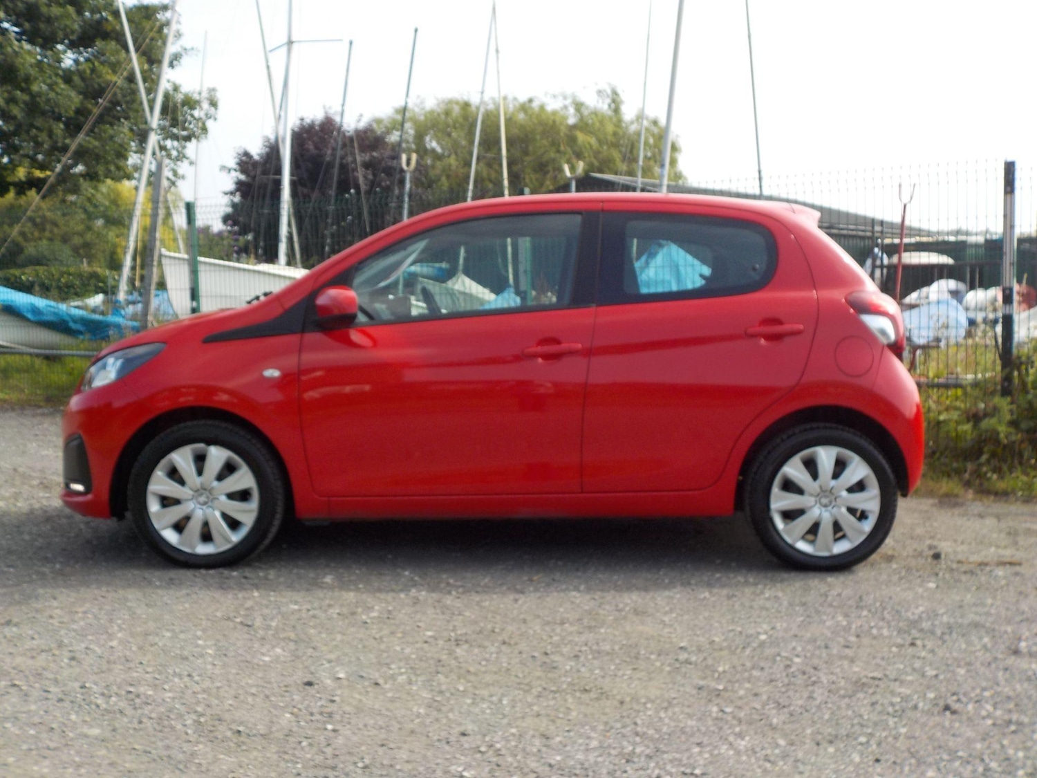 Used Peugeot 108 2018 for sale - 76994900: Photo 2