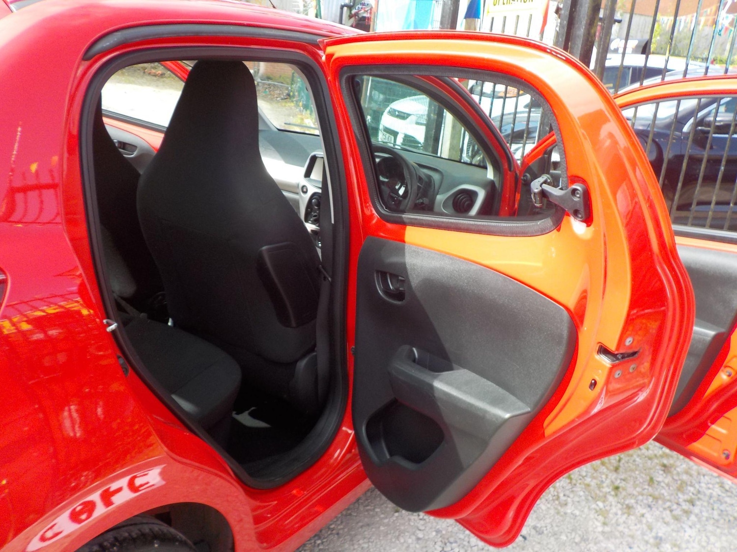 Used Peugeot 108 2018 for sale - 76994900: Photo 22