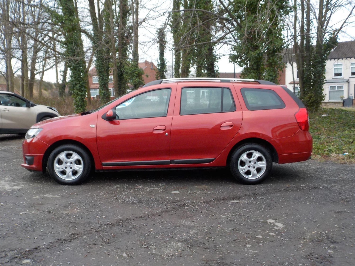 Used Dacia Logan MCV 2015 for sale - 77440709: Photo 2