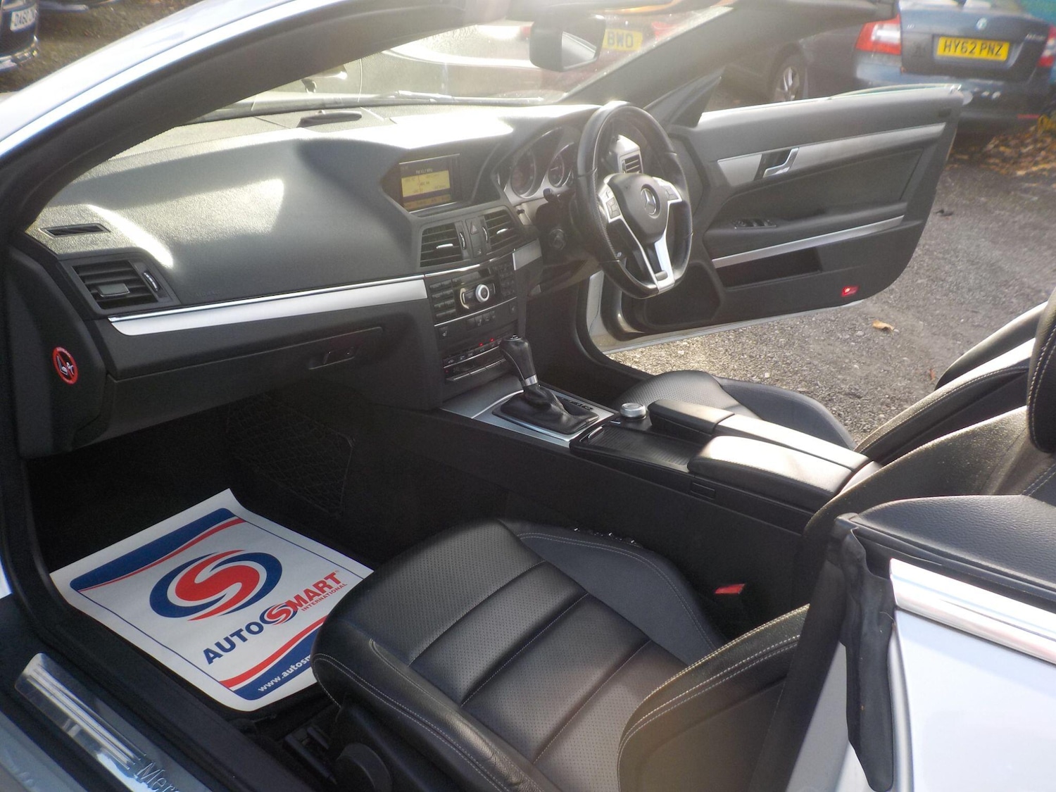 Used Mercedes-Benz E Class 2012 for sale - 76992741: Photo 11