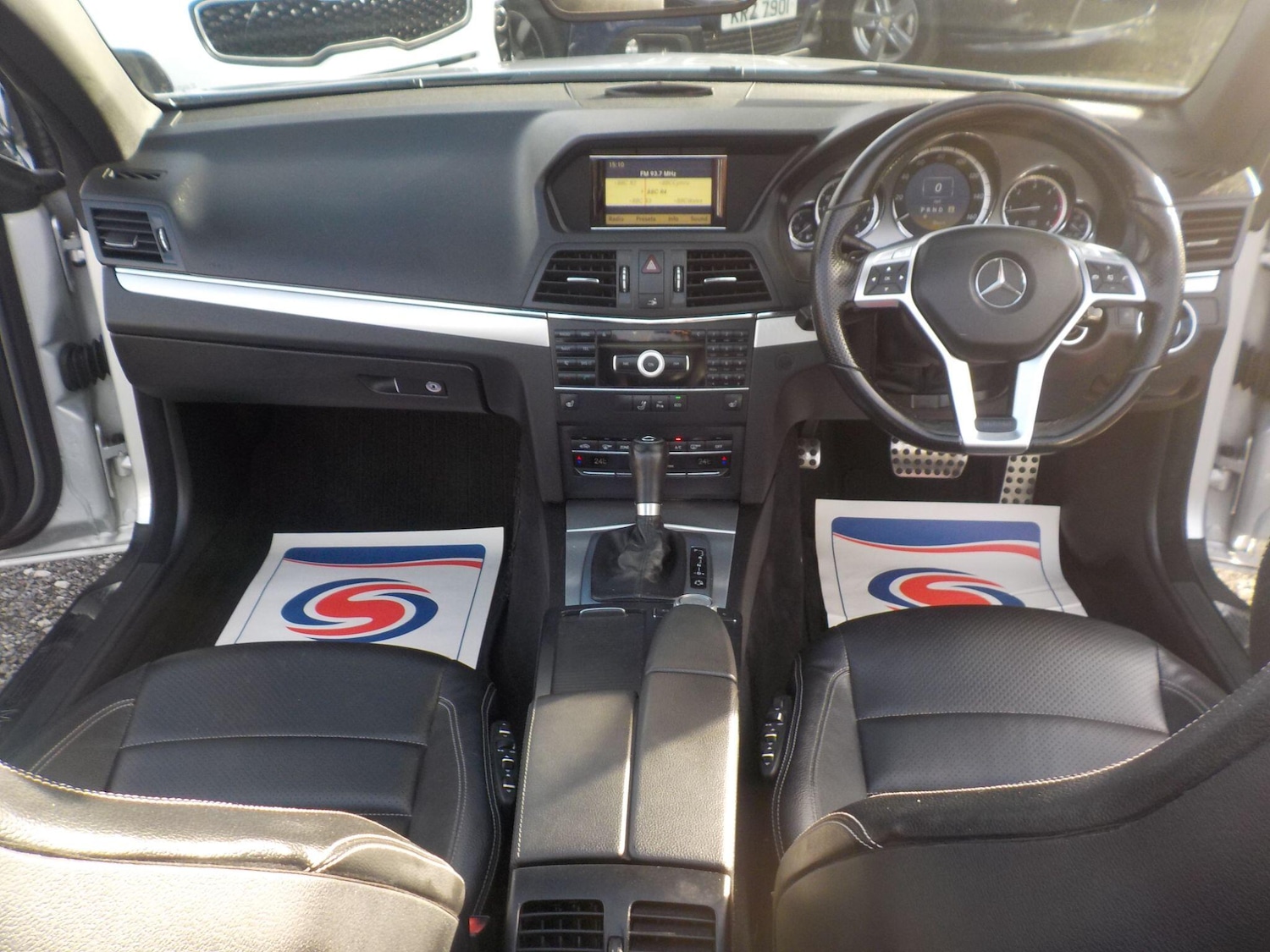 Used Mercedes-Benz E Class 2012 for sale - 76992741: Photo 12