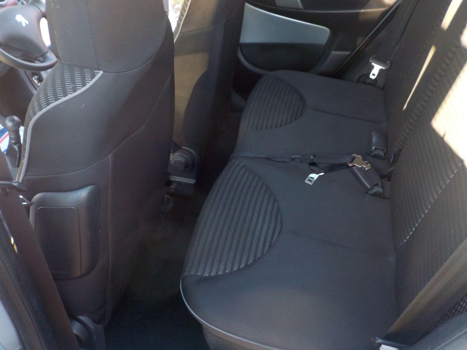 Used Peugeot 107 2012 for sale - 77320292: Photo 24