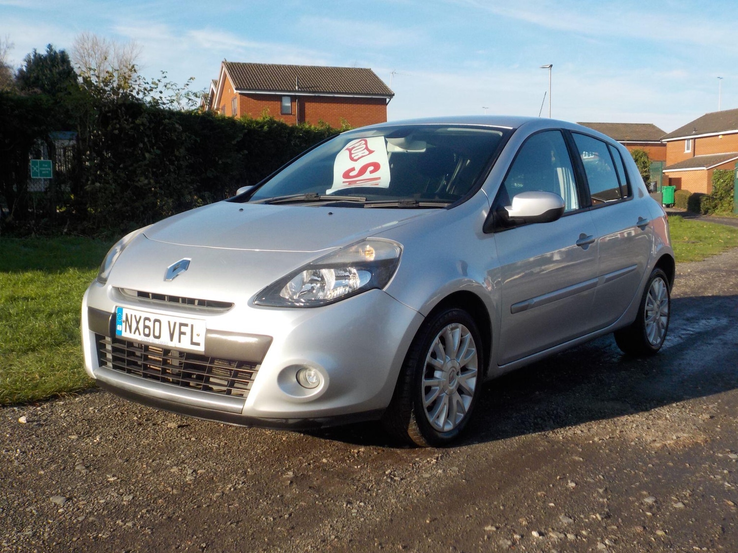 Used Renault Clio 2010 for sale - 76667297: Photo 1