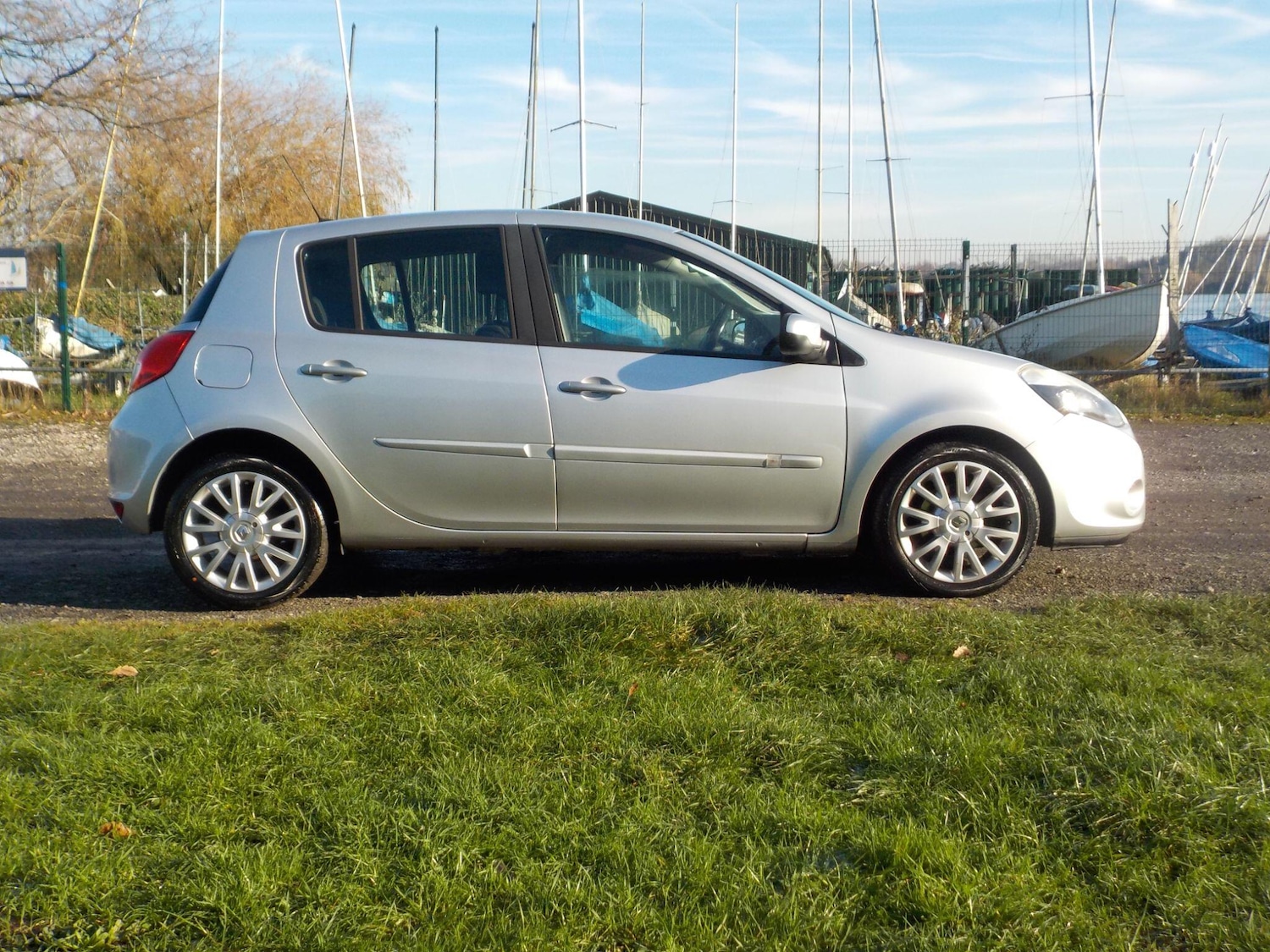 Used Renault Clio 2010 for sale - 76667297: Photo 6