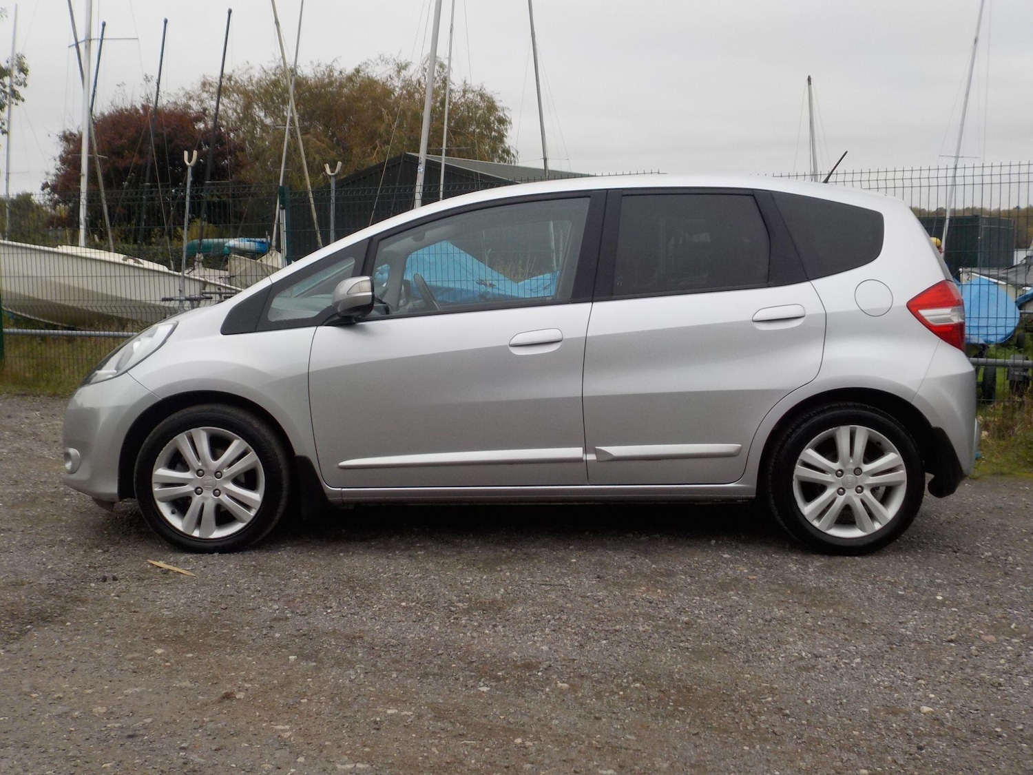 Used Honda Jazz 2014 for sale - 76259840: Photo 2