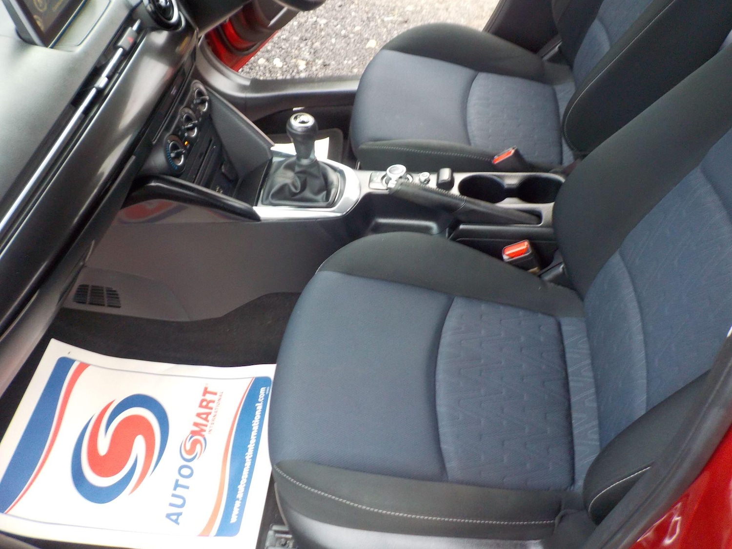 Used Mazda Mazda2 2015 for sale - 77478965: Photo 27