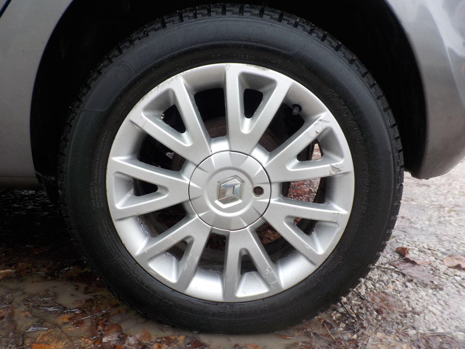 Used Renault Clio 2011 for sale - 76667023: Photo 22