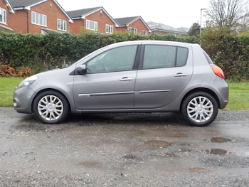 Used Renault Clio 2011 for sale - 76667023: Photo
