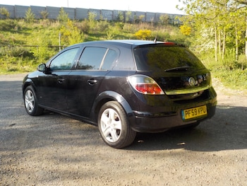 Used Vauxhall Astra 2010 for sale - 78461040: Photo