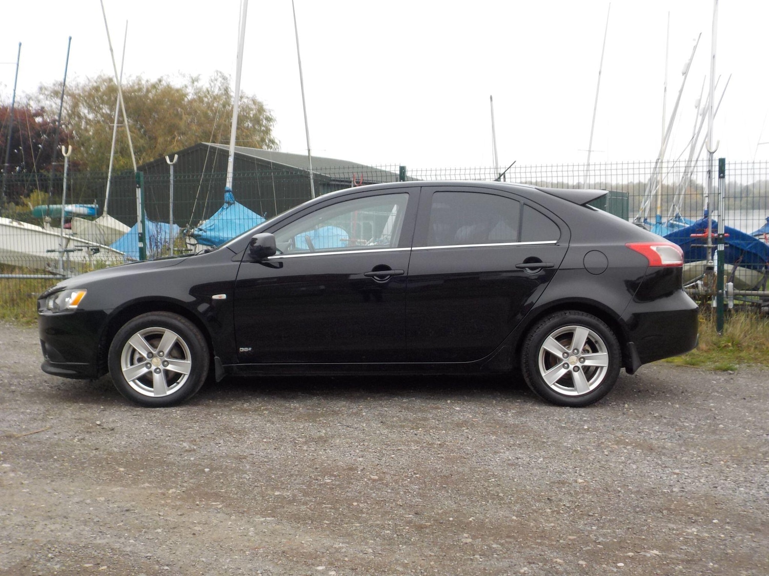 Used Mitsubishi Lancer 2011 for sale - 76550586: Photo 2