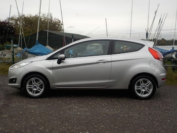 Used Ford Fiesta 2013 for sale - 76166491: Photo 2