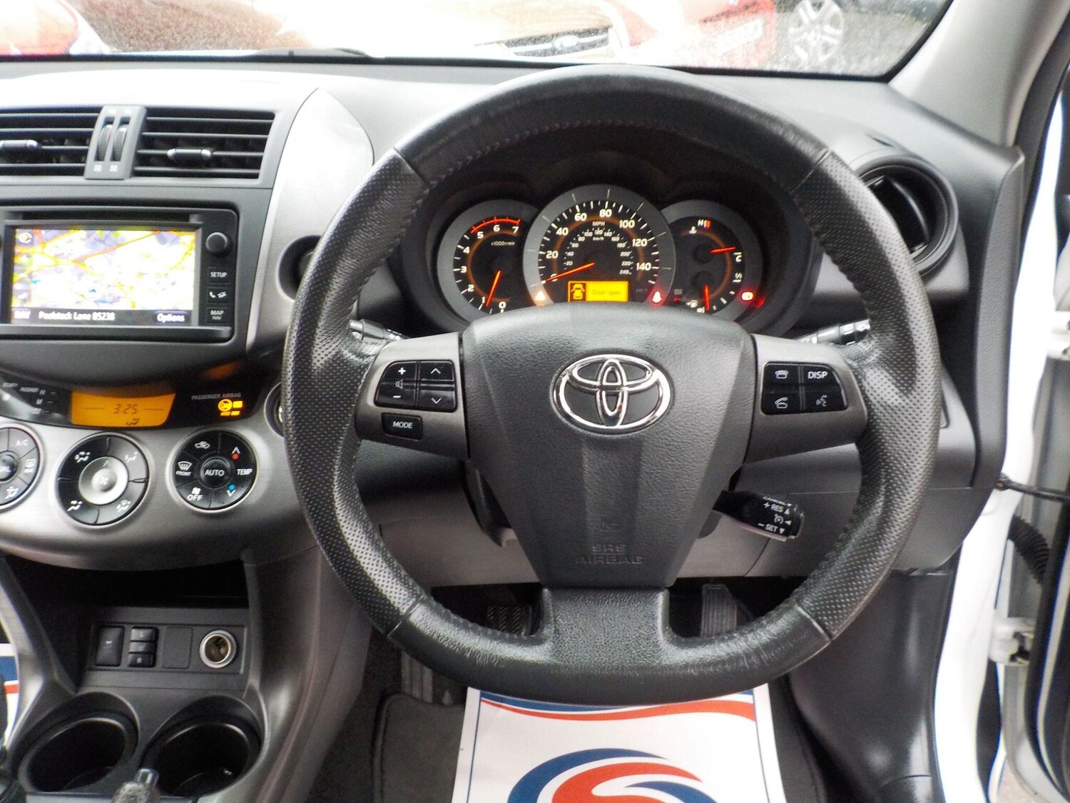 Used Toyota RAV4 2012 for sale - 77509929: Photo 15