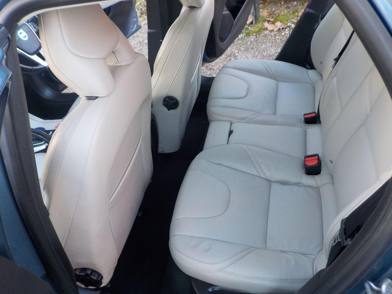 Used Volvo V40 for sale - 76700677: Photo 24