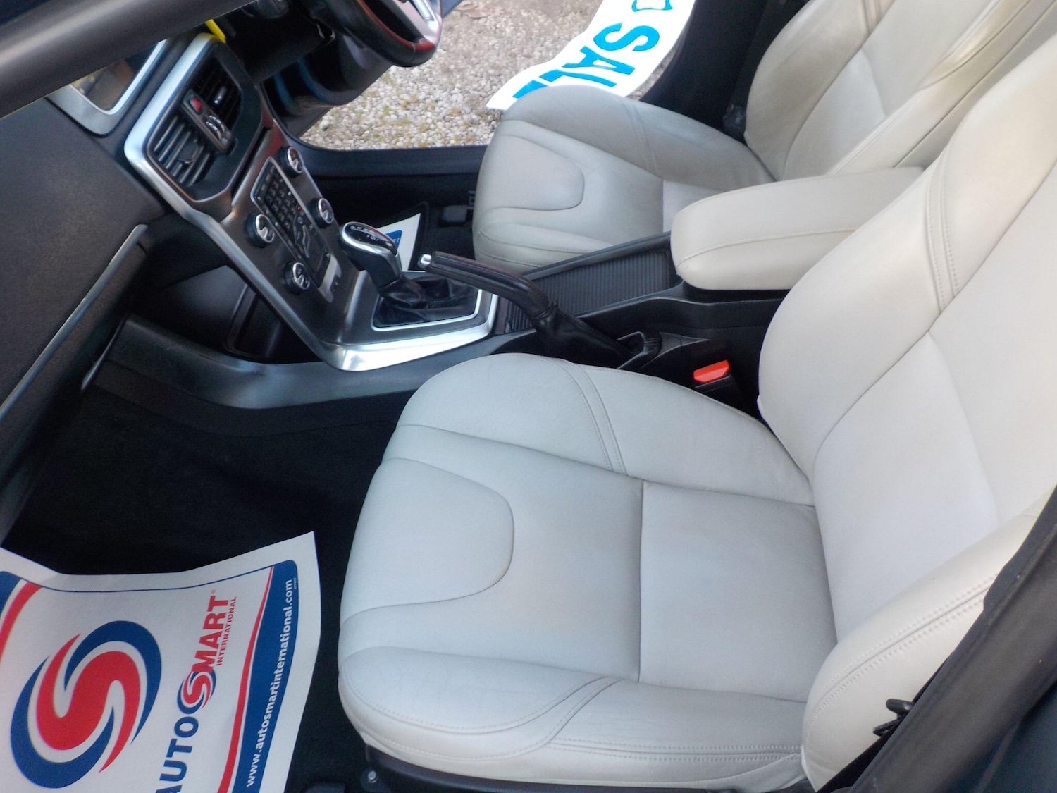 Used Volvo V40 for sale - 76700677: Photo 26